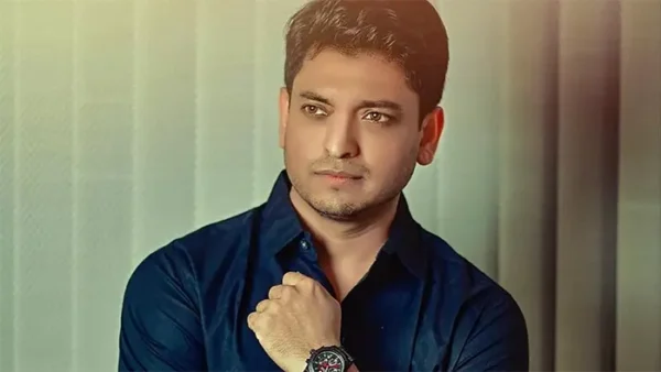 গুলিবিদ্ধ  অভিনেতা আজিজুর রহমান আজাদ