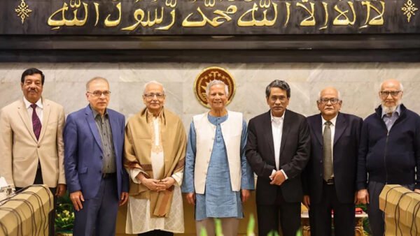 জাতীয় ঐকমত্য কমিশনের  সদস্যরা সুপ্রিম কোর্টের আপিল বিভাগের বিচারপতির মর্যাদা পাবেন