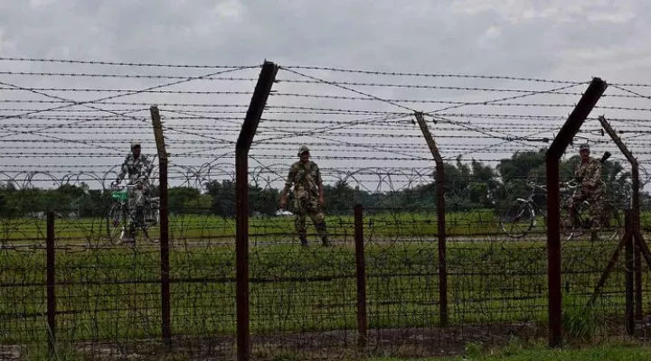 পরশুরাম সীমান্তে বিএসএফের গুলিতে বাংলাদেশি  নি হ ত ১ , আহত ১