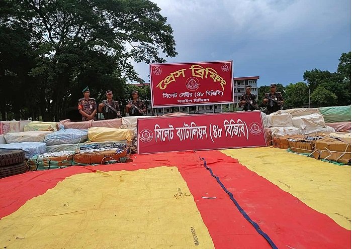 ৫ কোটি টাকার চোরাই পণ্য আটক সিলেট ও সুনামগঞ্জের সীমান্ত এলাকায়