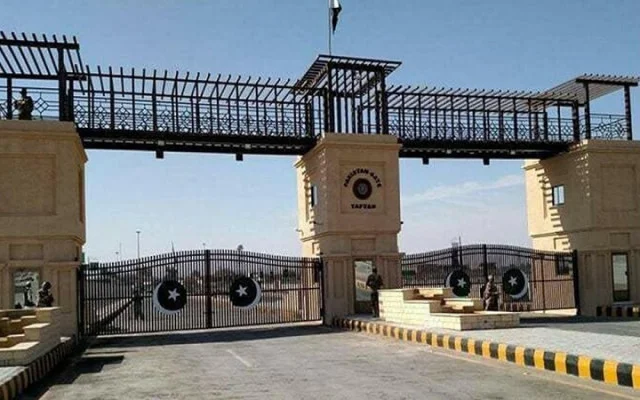 ইরানে অবৈধভাবে প্রবেশের চেষ্টা করার সময় পাকিস্তান-ইরান সীমান্ত থেকে ৩৩ জন বাংলাদেশিকে আটক