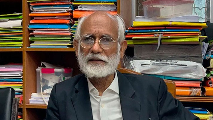 ‘৩২ নম্বরে যাওয়ার কথা বলা সঠিক নয়’:জ্যেষ্ঠ আইনজীবী ও মুক্তিযোদ্ধা জেড আই খান পান্না