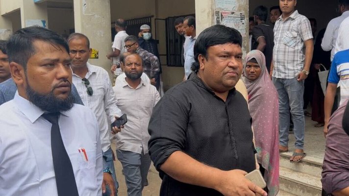 সারজিসের বিরুদ্ধে ১০ কোটি টাকার মানহা মামলা