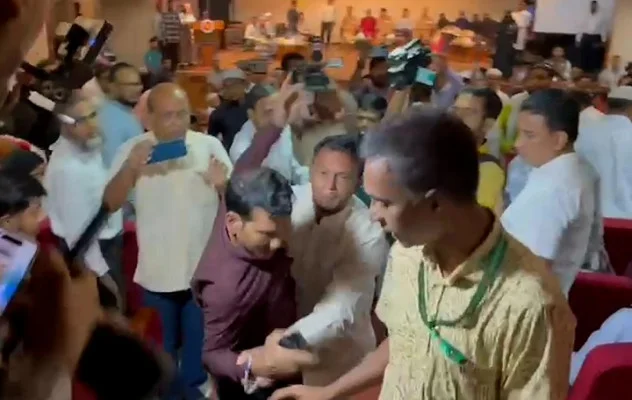 সম্মিলন অনুষ্ঠানে বিশৃঙ্খলা: জুলাই যোদ্ধাকে মারধর সিলেটে