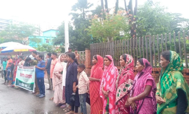 মাত্র ৮.৯২ টাকা ইনক্রিমেন্টের মাধ্যমে চা শ্রমিকদের সঙ্গে প্রতারণা