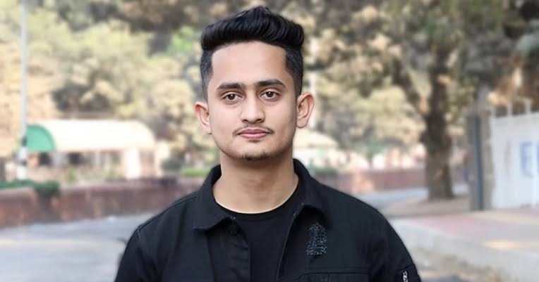 শিক্ষার্থীদের পুলিশের হাতে রক্তাক্ত হওয়ার ঘটনায় তীব্র ক্ষোভ ও নিন্দা জানিয়েছেন  সারজিস