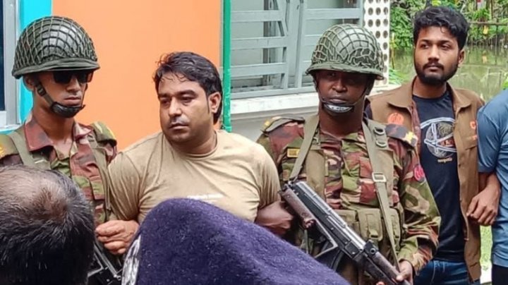 বুকসমান বালুতে পুঁতে ৪ কোটি টাকা চাঁদাবাজি, বিএনপি নেতা জনি গ্রেফতার