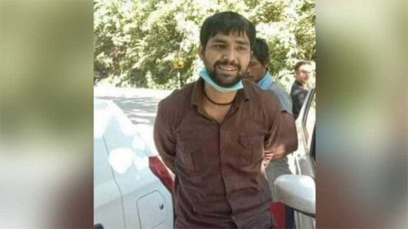 এসআই আকবর জামিনে মুক্ত, সিলেটে তোলপাড়