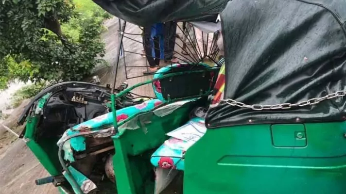 সুনামগঞ্জে বাস ও সিএনজিচালিত অটোরিকশার সংঘর্ষে তিনজন নিহত