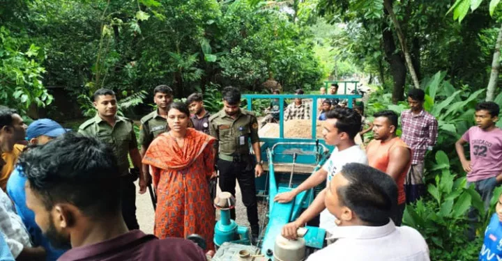 বিশ্বম্ভরপুরে অবৈধভাবে বালু উত্তোলনের দায়ে জরিমানা
