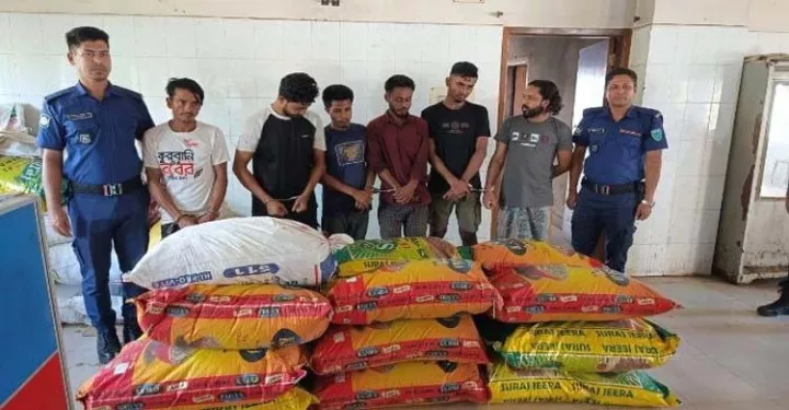 কুরিয়ার সার্ভিসের কাভার্ড ভ্যান ডাকাতির ঘটনায় ছয়জনকে গ্রেফতার করেছে পুলিশ