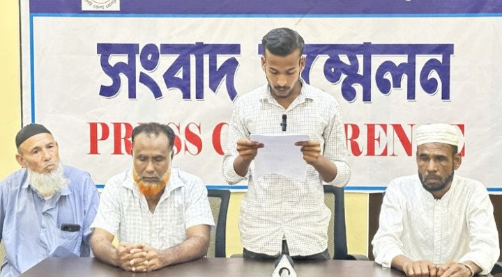 বালু লুটপাটের প্রতিবাদ করায় স্থানীয় এক বিএনপি নেতার বিরুদ্ধে মামলা
