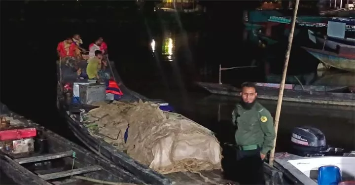 নিষিদ্ধ জাল দিয়ে মাছ ধরার অভিযোগে ৮ জনকে আটক সুনামগঞ্জে