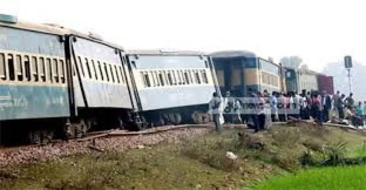 ট্রেনের বগি লাইনচ্যুত হওয়ায় সিলেটে রেল যোগাযোগ বন্ধ