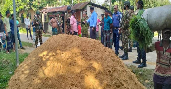 শ্রীমঙ্গলে টাস্কফোর্স অভিযানে অবৈধভাবে উত্তোলিত বালু জব্দ