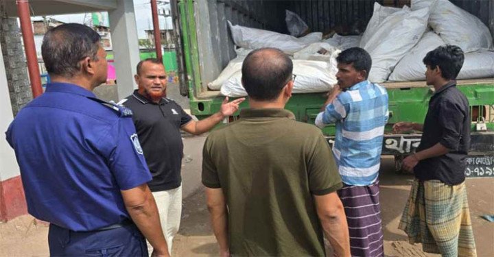 হবিগঞ্জেন হাইওয়ে পুলিশি তল্লাশিতে ভারতীয় অবৈধ জিরা জব্দ; আটক ৩