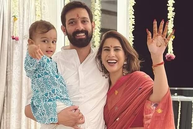 স্ত্রীর ৩০ ঘণ্টা প্রসববেদনায় পাল্টে গেছে ‘টুয়েলভ ফেল’ অভিনেতার দৃষ্টিভঙ্গি