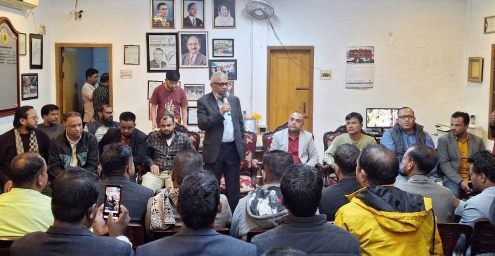 আরিফুল হকের প্রচারণা গতিশীল করতে জেলা যুবদলের কৌশলগত বৈঠক